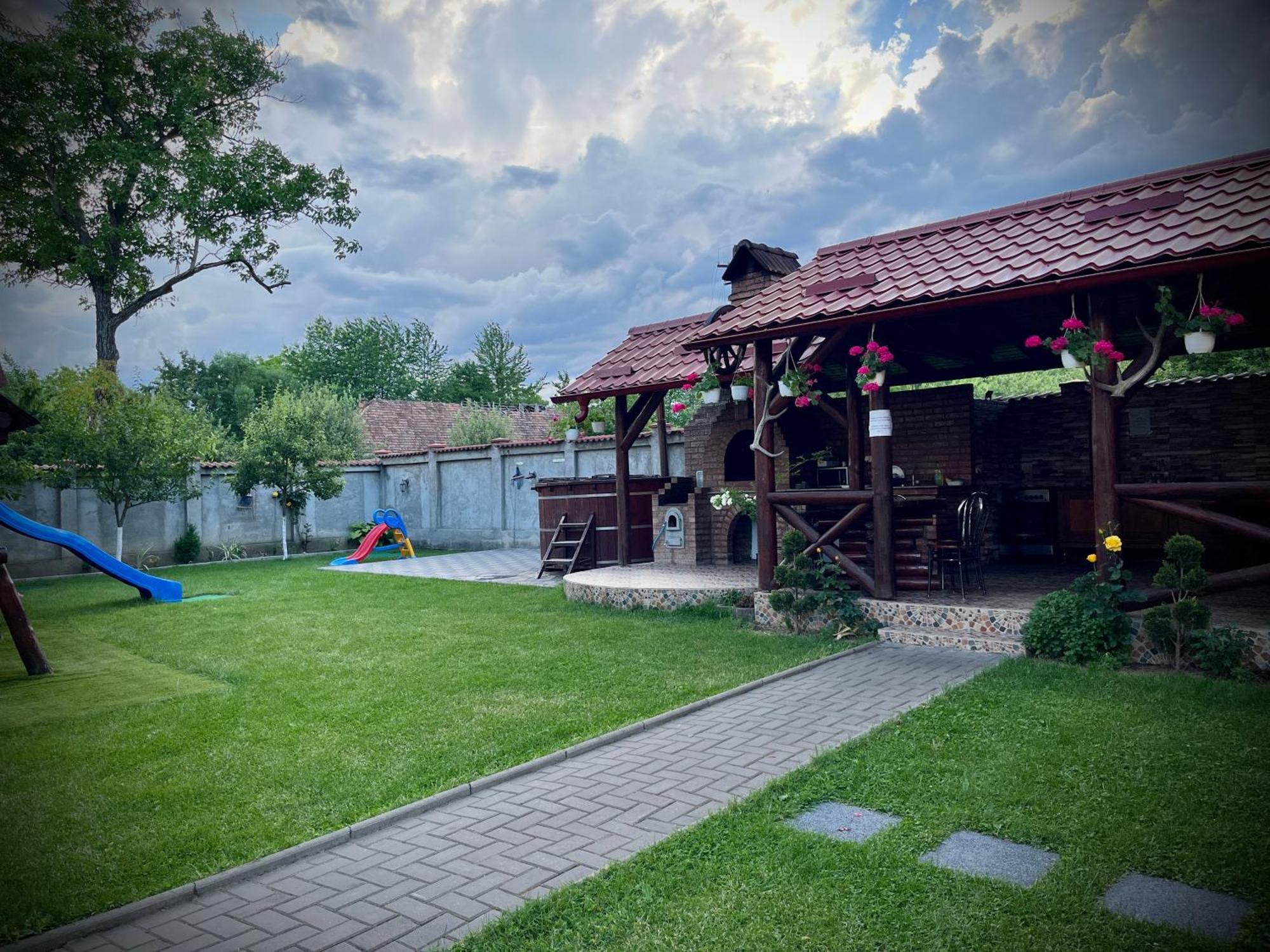 Hotel La Mateo Călimăneşti Zewnętrze zdjęcie